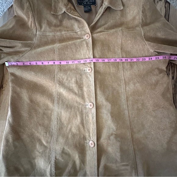 Atelier by B. Thomas Women's Size 3X Tan Suede Button Down Jacket - Picture 6 of 16